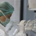 Они возмущены тем, что в медицинских вузах перестали готовить педиатров по прежней системе — с самого первого курса. Специалисты требуют вернуть в университеты старую методику, чтобы окончательно не остаться без грамотных врачей. Однако у новой системы есть и свои сторонники...